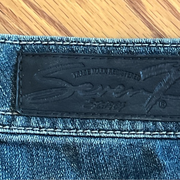 Seven7 Women’s Size 8 Boot Cut Depressed Blue Jeans - Picture 8 of 11